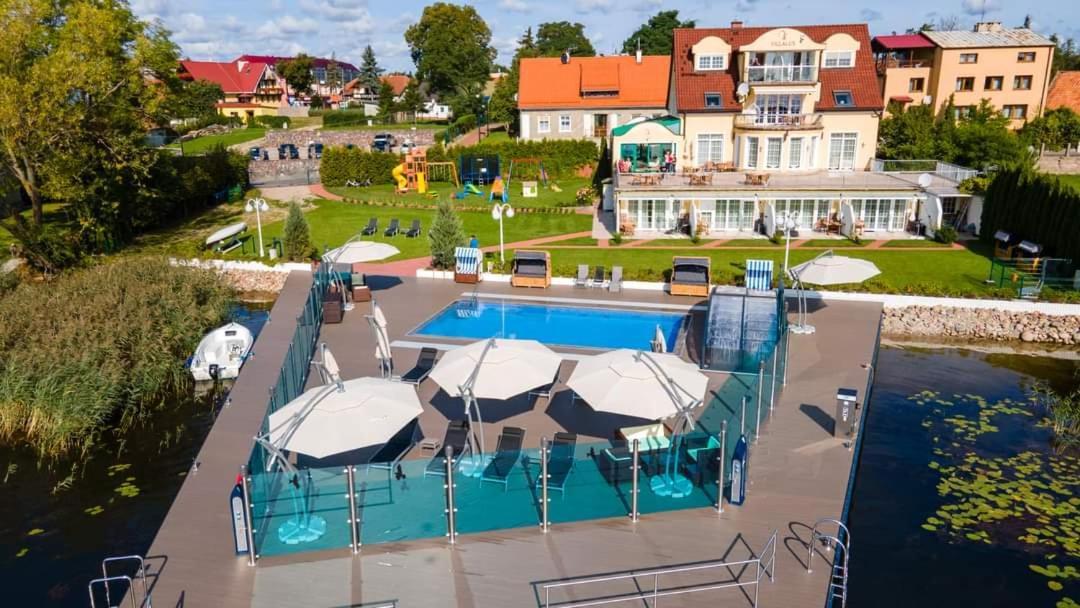 Le Lux Frühstückspension 3*