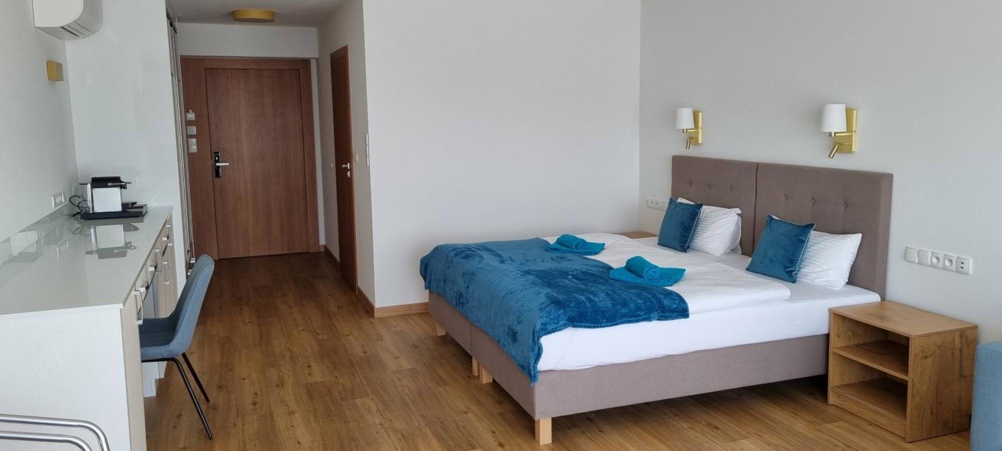 Le Lux Bed & Breakfast