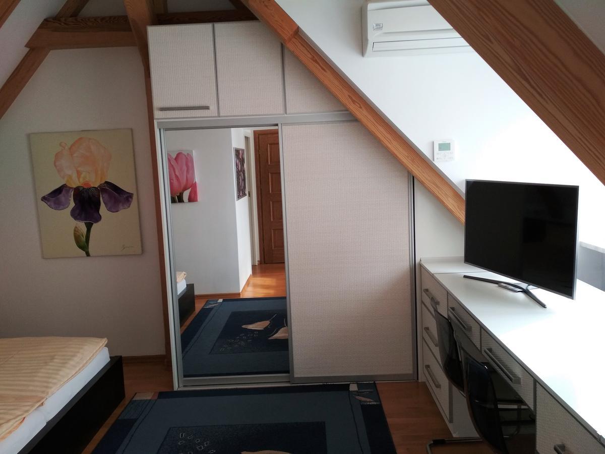 Le Lux Bed & Breakfast 3*