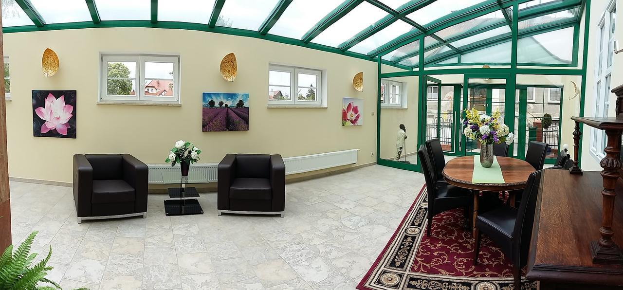 Le Lux Bed & Breakfast